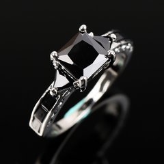 Dazzling Black Sapphire Crystal Stone Ring - 925 Silver
