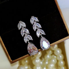 Gorgeous 925 Silver Plated Drop Earrings White Glass